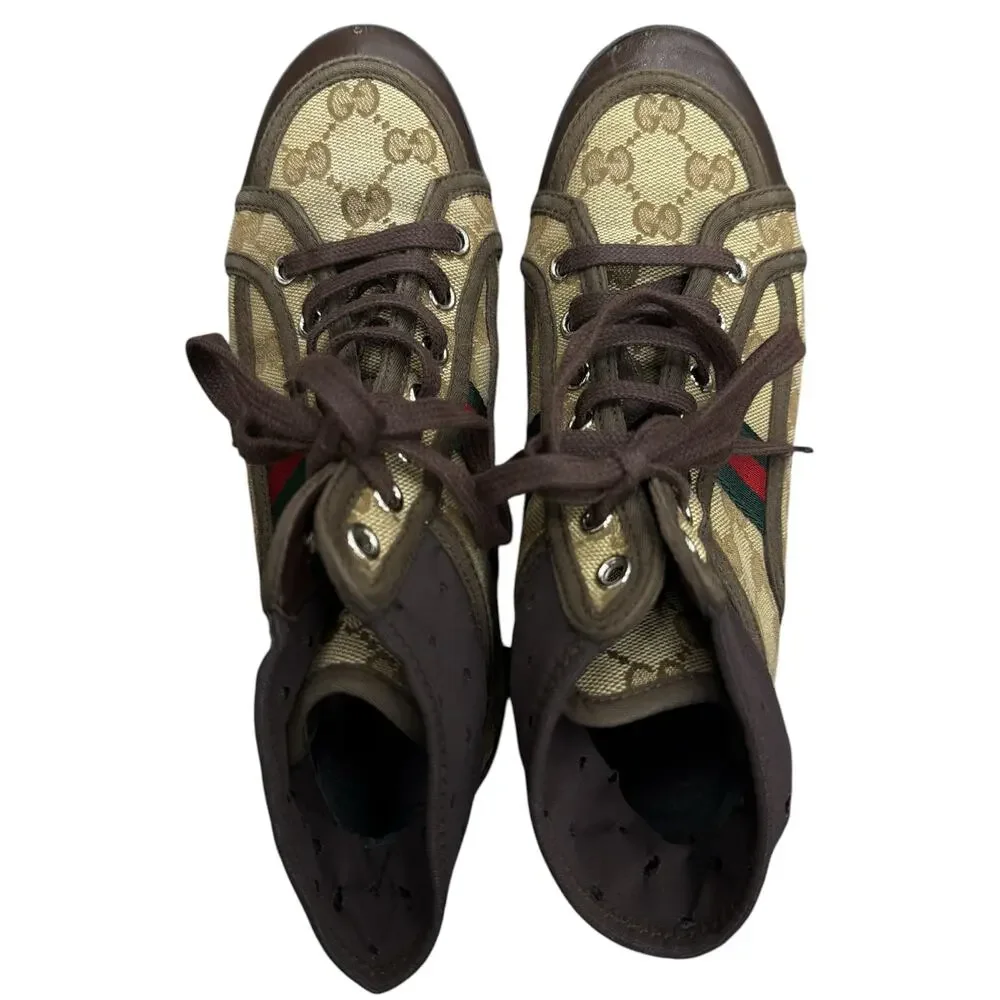 Gucci gg supreme